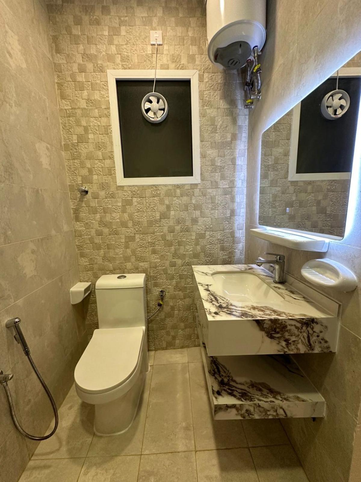 Al- Aqyr Rest Garden أستراحة حارة العقر *
