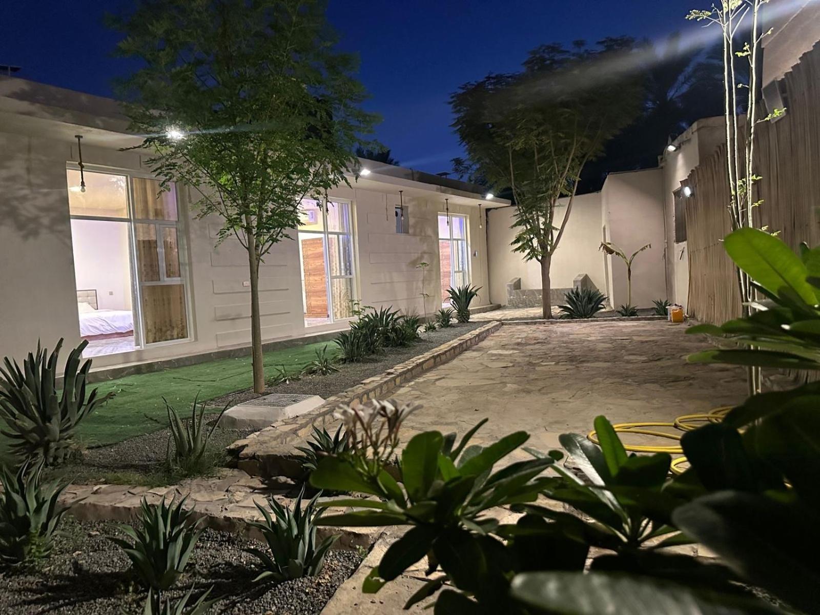 Al- Aqyr Rest Garden أستراحة حارة العقر Séjour à la ferme